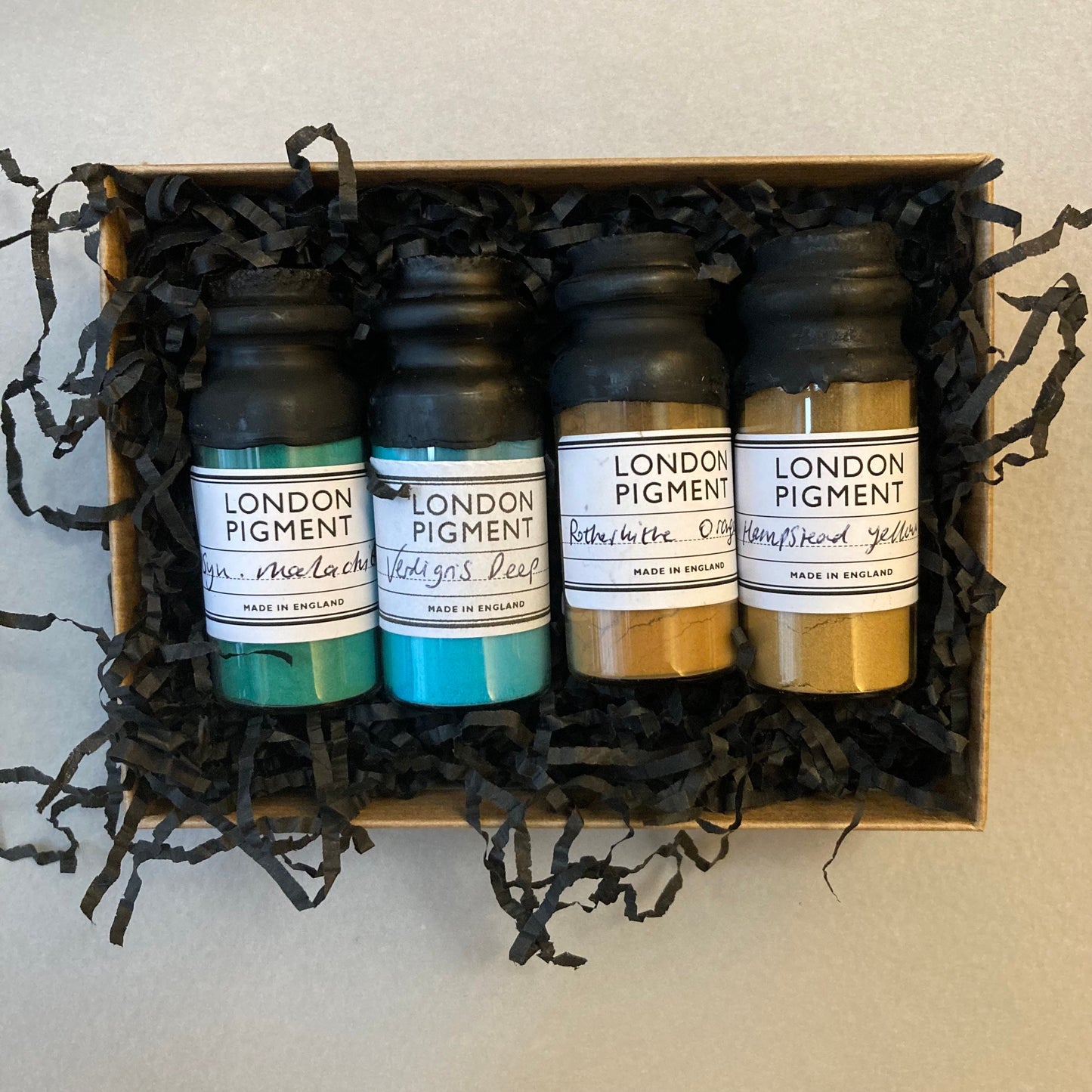 The Craft of Pigment Making Online Foundation Course